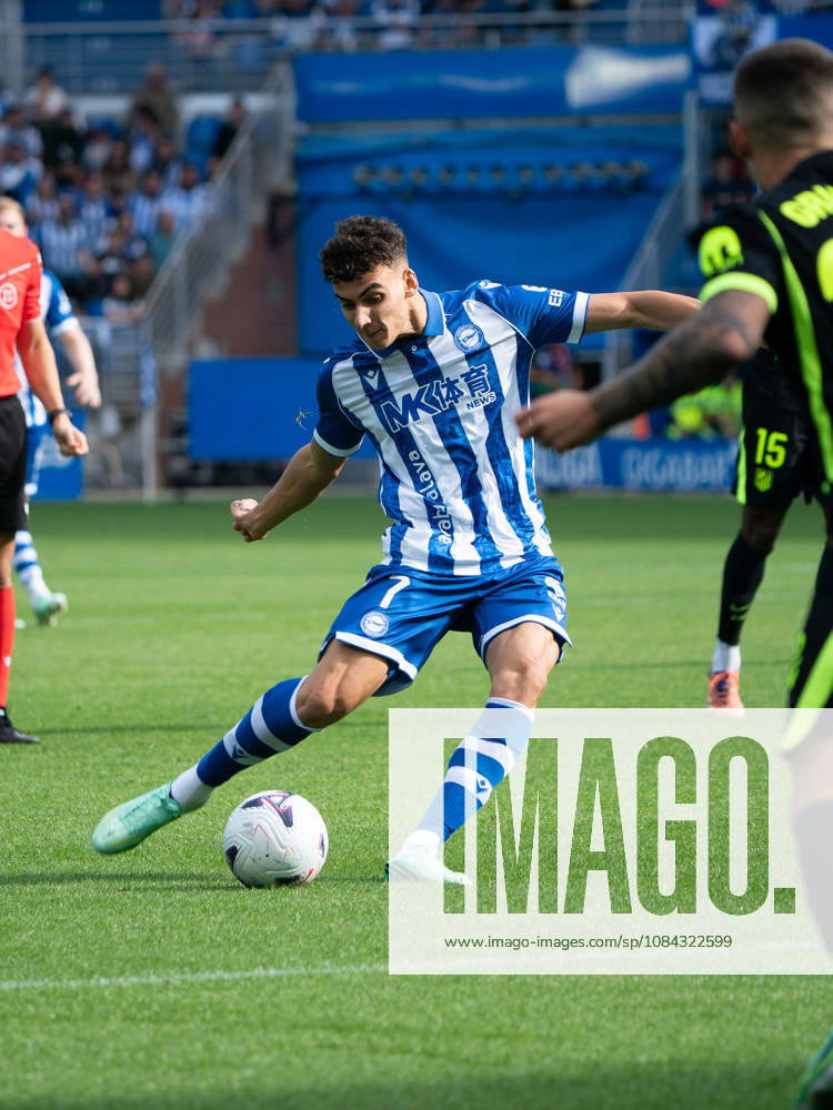 ESP LaLiga EA Sports: Deportivo Alavés vs. Atlético Madrid — Ángel Pérez of Deportivo Alavés during the LaLiga EA Sports match between Deportivo Alavés and Atlético Madrid, played at Mendizorroza Stadium in Vitoria-Gasteiz on October 10, 2026, in Spain. VITORIA-GASTEIZ, Spain. Soccer