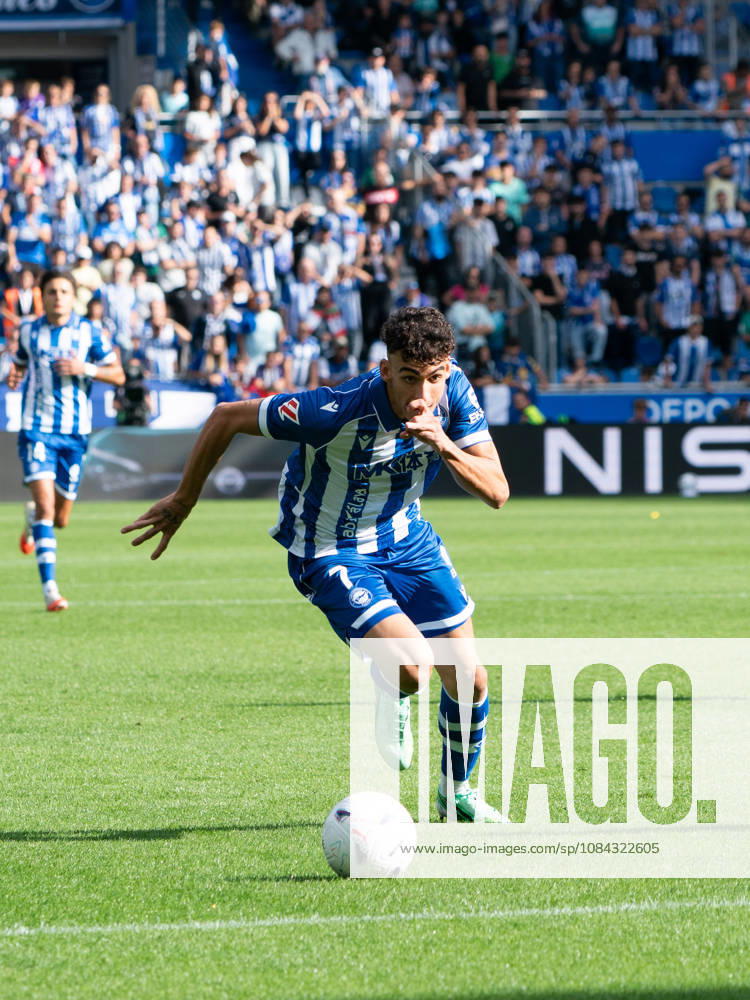 ESP LaLiga EA Sports: Deportivo Alavés vs. Atlético Madrid — Ángel Pérez of Deportivo Alavés during the LaLiga EA Sports match between Deportivo Alavés and Atlético Madrid, played at Mendizorroza Stadium in Vitoria-Gasteiz on October 10, 2026, in Spain. VITORIA-GASTEIZ, Spain. Soccer