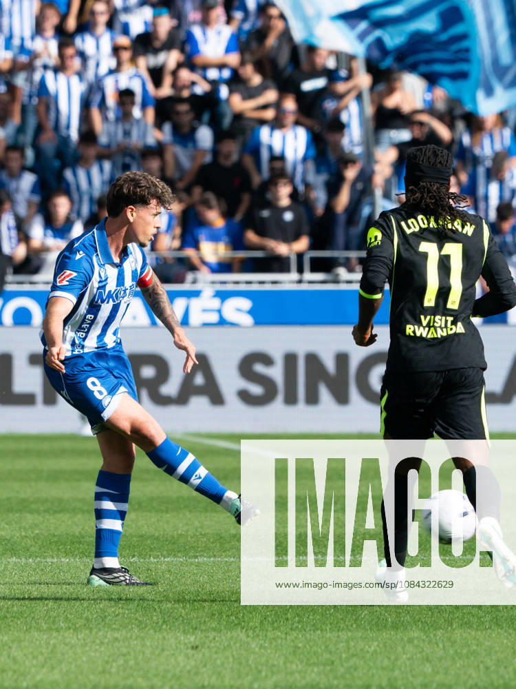 ESP LaLiga EA Sports: Deportivo Alavés vs. Atlético Madrid — Antonio Blanco of Deportivo Alavés during the LaLiga EA Sports match between Deportivo Alavés and Atlético Madrid, played at Mendizorroza Stadium in Vitoria-Gasteiz on October 10, 2026, in Spain. VITORIA-GASTEIZ, Spain. Soccer