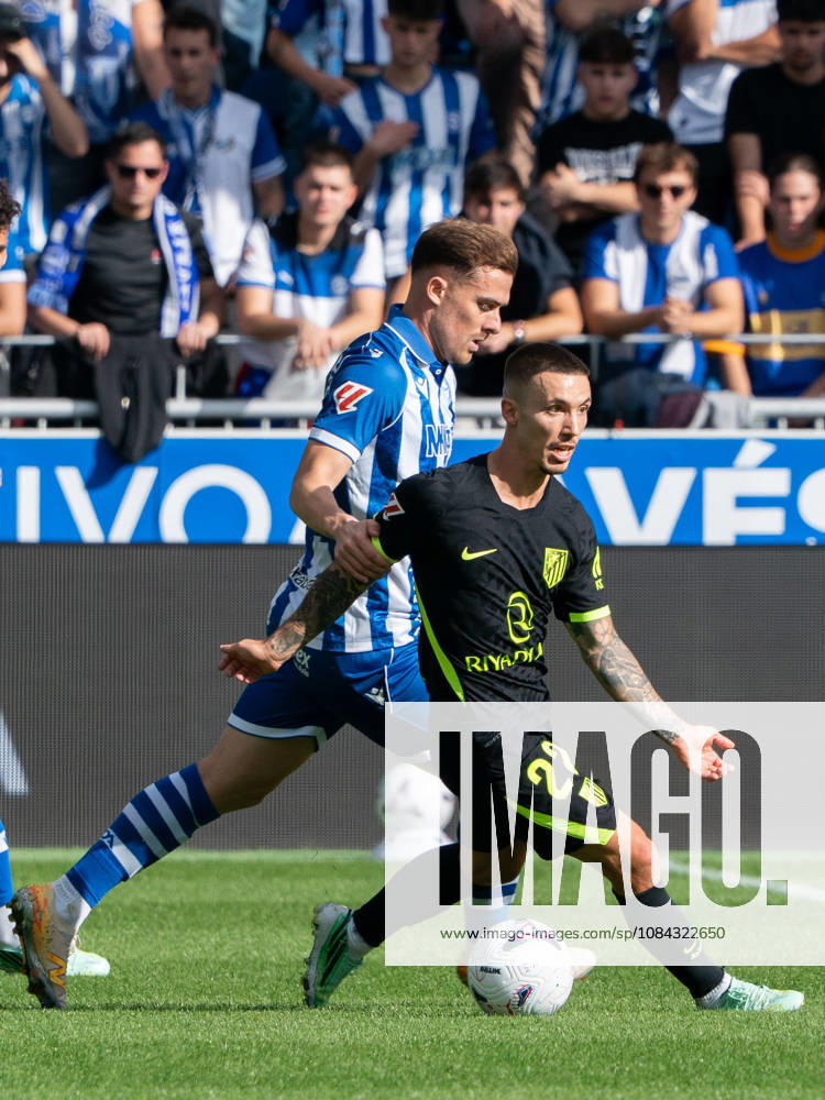 ESP LaLiga EA Sports: Deportivo Alavés vs. Atlético Madrid — Alejandro Grimaldo of Atlético Madrid during the LaLiga EA Sports match between Deportivo Alavés and Atlético Madrid, played at Mendizorroza Stadium in Vitoria-Gasteiz on October 10, 2026, in Spain. VITORIA-GASTEIZ, Spain. Soccer