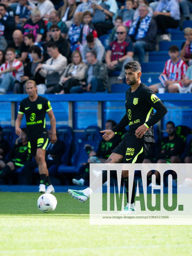 ESP LaLiga EA Sports: Deportivo Alavés vs. Atlético Madrid — Cristian Romero of Atlético Madrid during the LaLiga EA Sports match between Deportivo Alavés and Atlético Madrid, played at Mendizorroza Stadium in Vitoria-Gasteiz on October 10, 2026, in Spain. VITORIA-GASTEIZ, Spain. Soccer