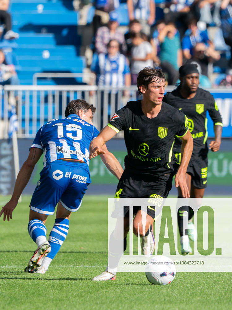ESP LaLiga EA Sports: Deportivo Alavés vs. Atlético Madrid — Robin Le Normand of Atlético Madrid during the LaLiga EA Sports match between Deportivo Alavés and Atlético Madrid, played at Mendizorroza Stadium in Vitoria-Gasteiz on October 10, 2026, in Spain. VITORIA-GASTEIZ, Spain. Soccer