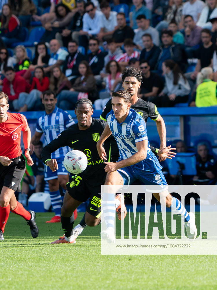 ESP LaLiga EA Sports: Deportivo Alavés vs. Atlético Madrid — Denis Suárez of Deportivo Alavés during the LaLiga EA Sports match between Deportivo Alavés and Atlético Madrid, played at Mendizorroza Stadium in Vitoria-Gasteiz on October 10, 2026, in Spain. VITORIA-GASTEIZ, Spain. Soccer