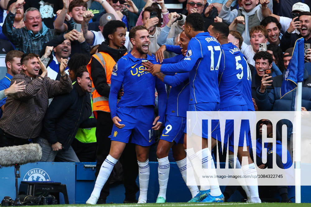 Premier League: Chelsea v AFC Bournemouth LONDON, UK - 10th Oct 2026: Jordan Henderson of Chelsea celebrates scoring his side s fifth goal with team mates during the Premier League match between Chelsea FC and AFC Bournemouth at Stamford Bridge London Stamford Bridge England United Kingdom