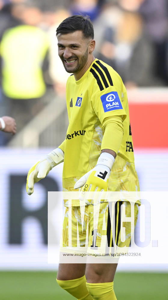 Celebrations at the end of the game, joy, happiness, Goalkeeper Daniel Heuer Fernandes celebrates. Hamburger SV (HSV) 01 vs. TSG 1899 Hoffenheim vs. Hamburger SV (HSV) 10 10 2026. DFL regulations prohibit any use of photographs as image sequences and or quasi-video. TSG 1899 Hoffenheim vs. Hamburger SV (HSV)