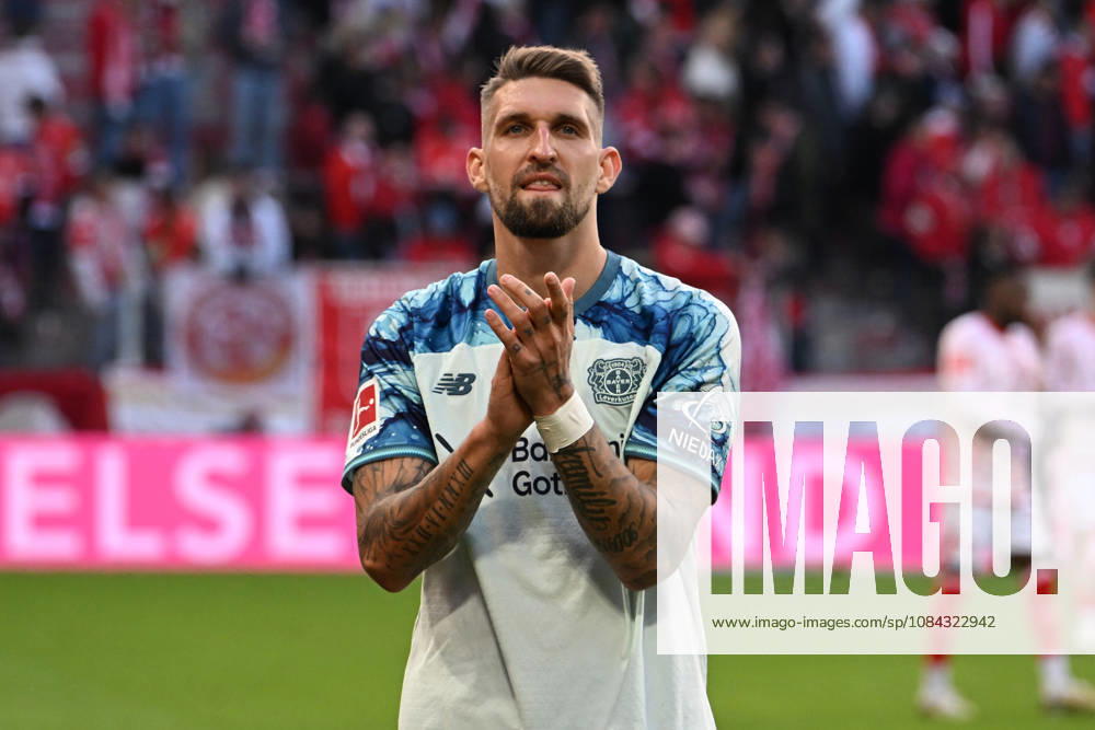 Soccer 1 Bundesliga, FSV Mainz 05 vs. Bayer 04 Leverkusen: Jubilation, joy over the victory—Robert Andrich, Bayer 04 Leverkusen. DFL and DFB regulations prohibit any use of photographs as image sequences and or quasi-video. Mainz