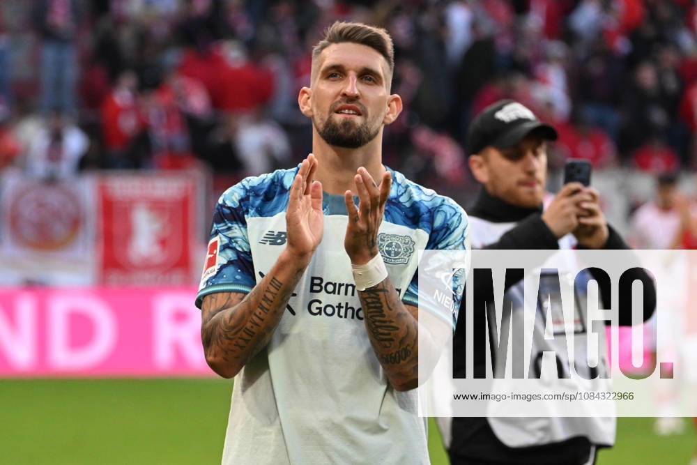 Soccer 1 Bundesliga, FSV Mainz 05 vs. Bayer 04 Leverkusen: Jubilation, joy over the victory—Robert Andrich, Bayer 04 Leverkusen. DFL and DFB regulations prohibit any use of photographs as image sequences and or quasi-video. Mainz