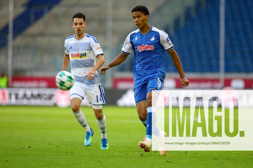 Germany, Soccer, Men s, 3rd Division, 2026–2027 Season, MSV Duisburg vs. TSG Hoffenheim II, Tristan Spranger of TSG II in action with the ball, individual play