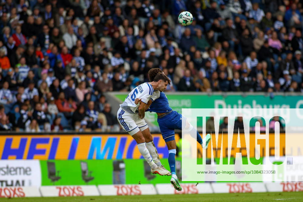 Germany, Soccer, Men s, 3rd Division, 2026–2027 Season, MSV Duisburg vs. TSG Hoffenheim II: Lex Tyger Lobinger (MSV) and Valentin Lässig (TSG II) battle for the ball
