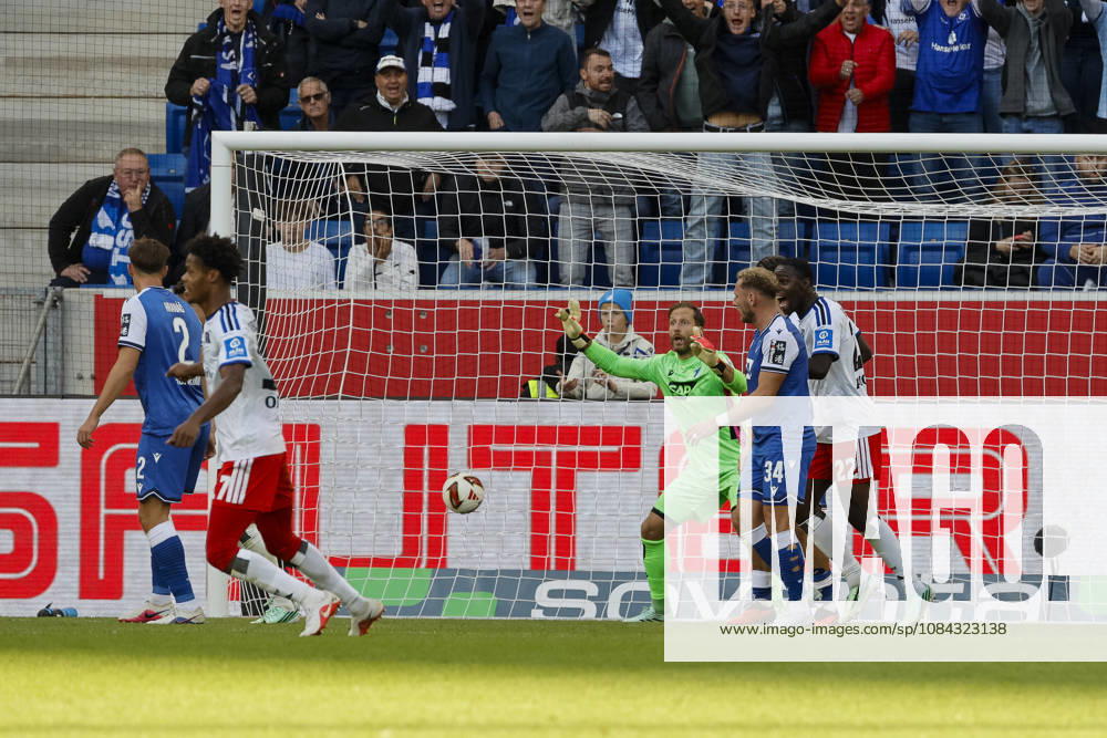2 3 Goal for Hamburger SV by Miro Muheim, Hamburger SV, 28, shot on goal, attempt, goal scored, goal, hit, Germany, soccer, Bundesliga 1, Matchday 5, 2026–2027, TSG Hoffenheim vs. Hamburger SV, October 10, 2026, Sinsheim SNP Arena, Germany