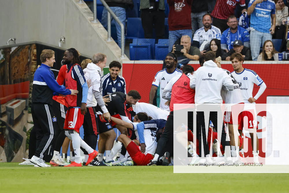 Hamburger SV celebrates a goal in a 2–3 match by Miro Muheim, Hamburger SV, 28, joy, excitement, positive emotions, goal, Germany, soccer, Bundesliga 1, Matchday 5, 2026–2027, TSG Hoffenheim vs. Hamburger SV, October 10, 2026, Sinsheim SNP Arena, Germany