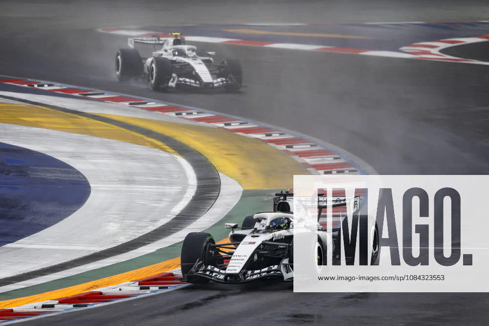 F1 - SINGAPORE GRAND PRIX 2026 11 PEREZ Sergio (mex), Cadillac F1 Team MAC-26, action during the 2026 Formula 1 Singapore Grand Prix, 17th round of the 2026 Formula One World Championship, WM, Weltmeisterschaft from October 9 to 11, 2026 on the Marina Bay Street Circuit, in Singapore, Singapore - SingaporeSingapore