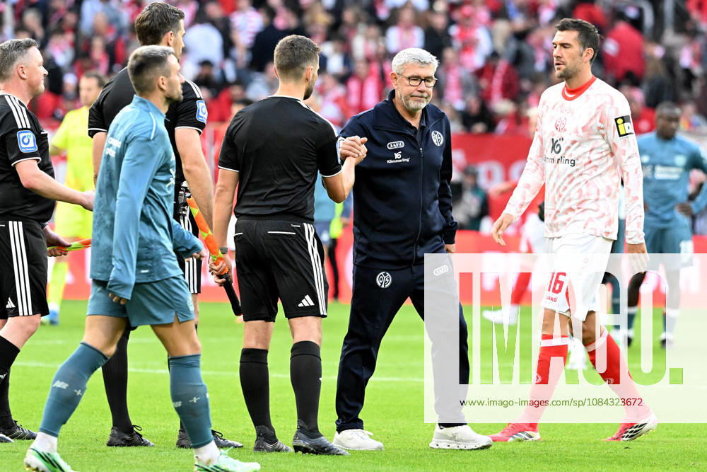 Soccer 1 Bundesliga, FSV Mainz 05 vs. Bayer 04 Leverkusen – Coach Urs Fischer, FSV Mainz 05. DFL and DFB regulations prohibit any use of photographs as image sequences and or quasi-video. Mainz