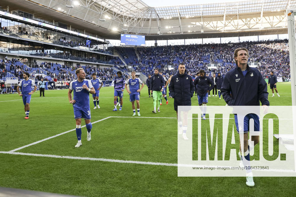TSG Hoffenheim with the fans after the game, Germany, soccer, Bundesliga 1, Matchday 5, 2026–2027, TSG Hoffenheim vs. Hamburger SV, October 10, 2026, Sinsheim SNP Arena, Germany