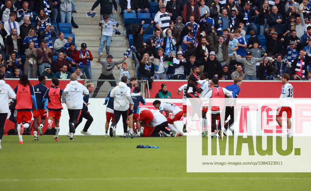 TSG 1899 Hoffenheim Hamburger SV Germany, Sinsheim, October 10, 2026, Soccer, Bundesliga, 2026–2027 Season, TSG 1899 Hoffenheim vs. Hamburger SV, Miro Muheim (Hamburger SV) celebrates goal 2-3, Muheim