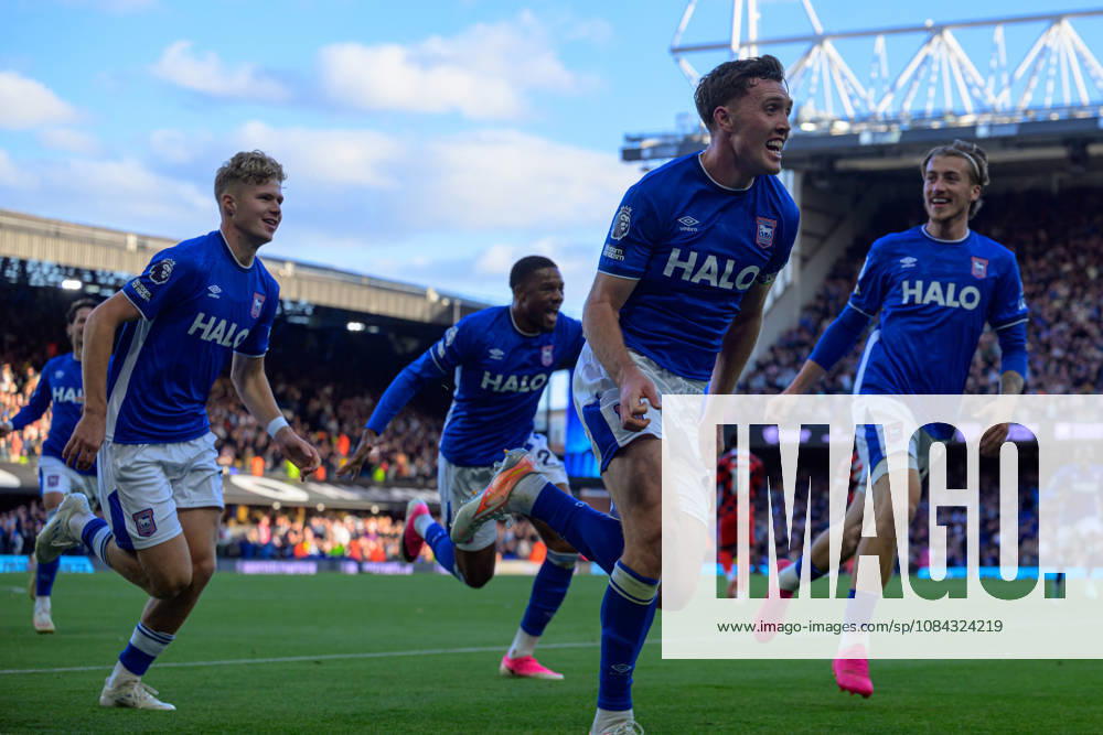 IPSWICH, ENGLAND OCTOBER 10 - Dara O Shea of Ipswich Town celebrating scoring the team s second goal during the Premier League game between Ipswich Town and Fulham at Portman Road on October 10, 2026 in Ipswich, England. (Photo by Keeran Marquis Sports Press Photo)