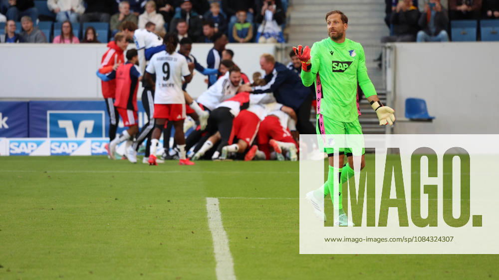 Soccer, Bundesliga 1, TSG 1899 Hoffenheim vs. Hamburger SV: Goal celebration after Miro Muheim’s goal for Hamburger SV against TSG 1899 Hoffenheim; Oliver Baumann; DFL; DFB. REGULATIONS PROHIBIT ANY USE OF PHOTOGRAPHS AS IMAGE SEQUENCES and or QUASI-VIDEO Sinsheim