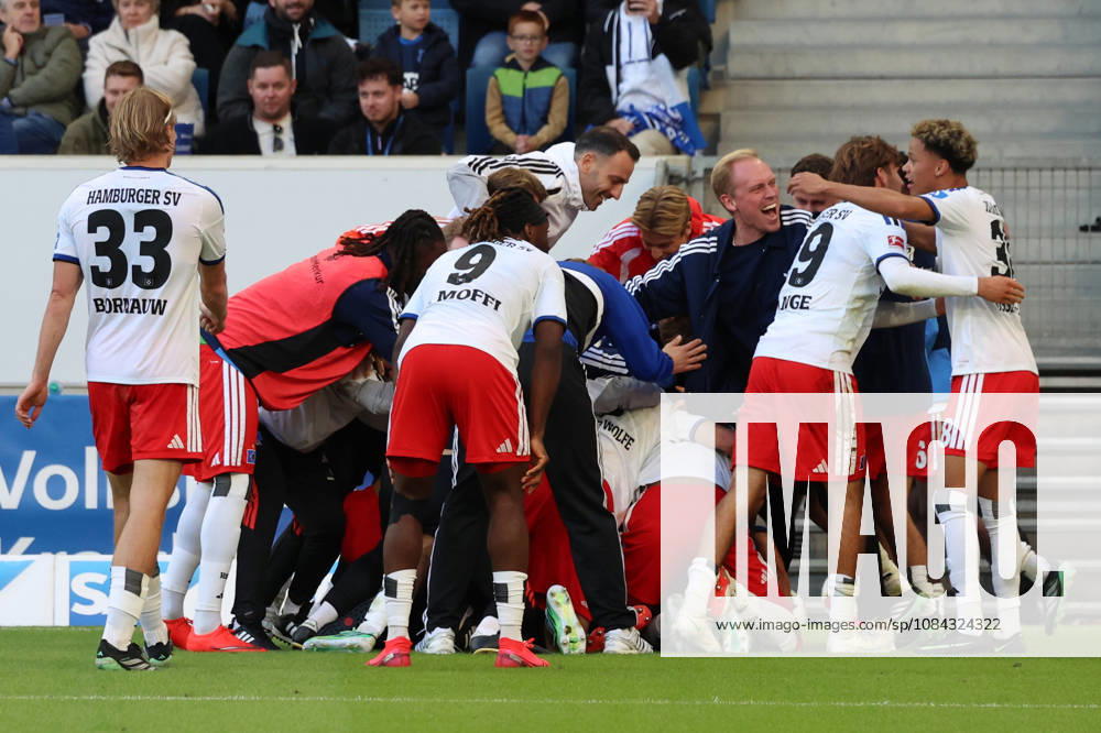 Soccer, Bundesliga 1, TSG 1899 Hoffenheim vs. Hamburger SV: Goal celebration after Miro Muheim’s goal for Hamburger SV. DFL and DFB regulations prohibit any use of photographs as image sequences and or quasi-videos. Sinsheim