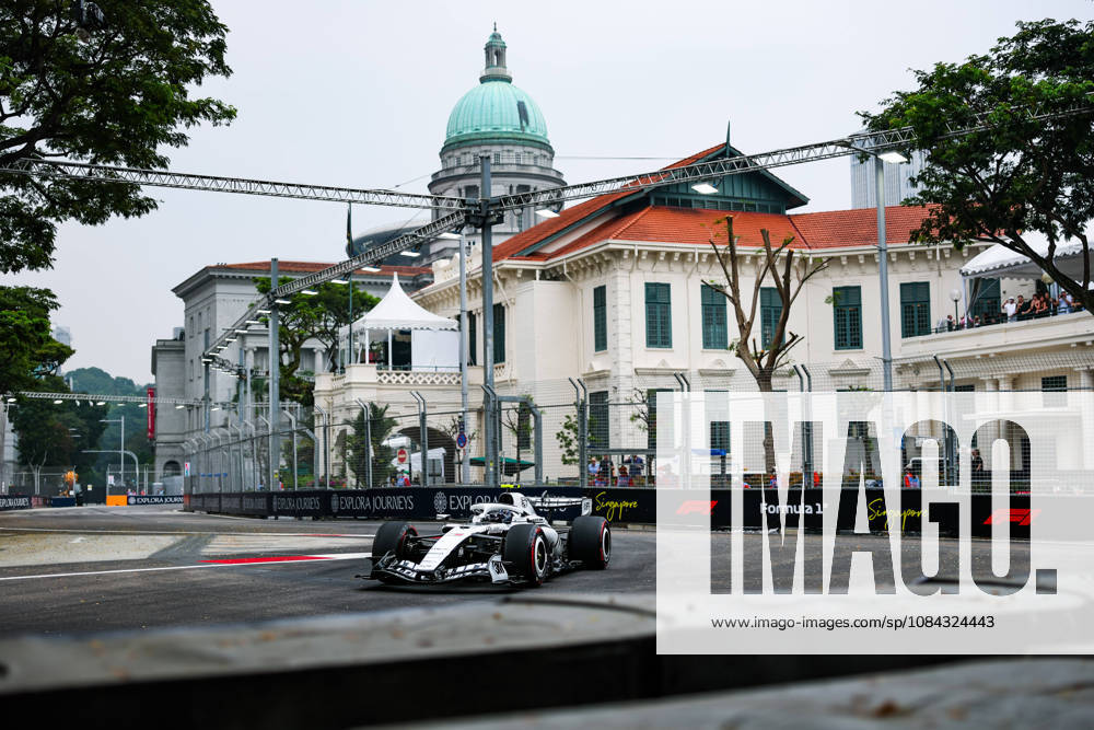 F1 - SINGAPORE GRAND PRIX 2026 11 PEREZ Sergio (mex), Cadillac F1 Team MAC-26, action during the 2026 Formula 1 Singapore Grand Prix, 17th round of the 2026 Formula One World Championship, WM, Weltmeisterschaft from October 9 to 11, 2026 on the Marina Bay Street Circuit, in Singapore, Singapore - SingaporeSingapore