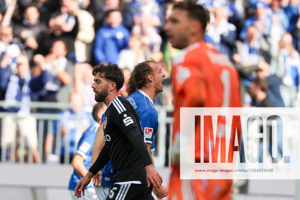 Soccer, 2. Bundesliga, SV Darmstadt 98 vs. Energie Cottbus; Yannik Luehrs of SV Darmstadt 98 is seen celebrating after scoring a goal to make the score 3–1