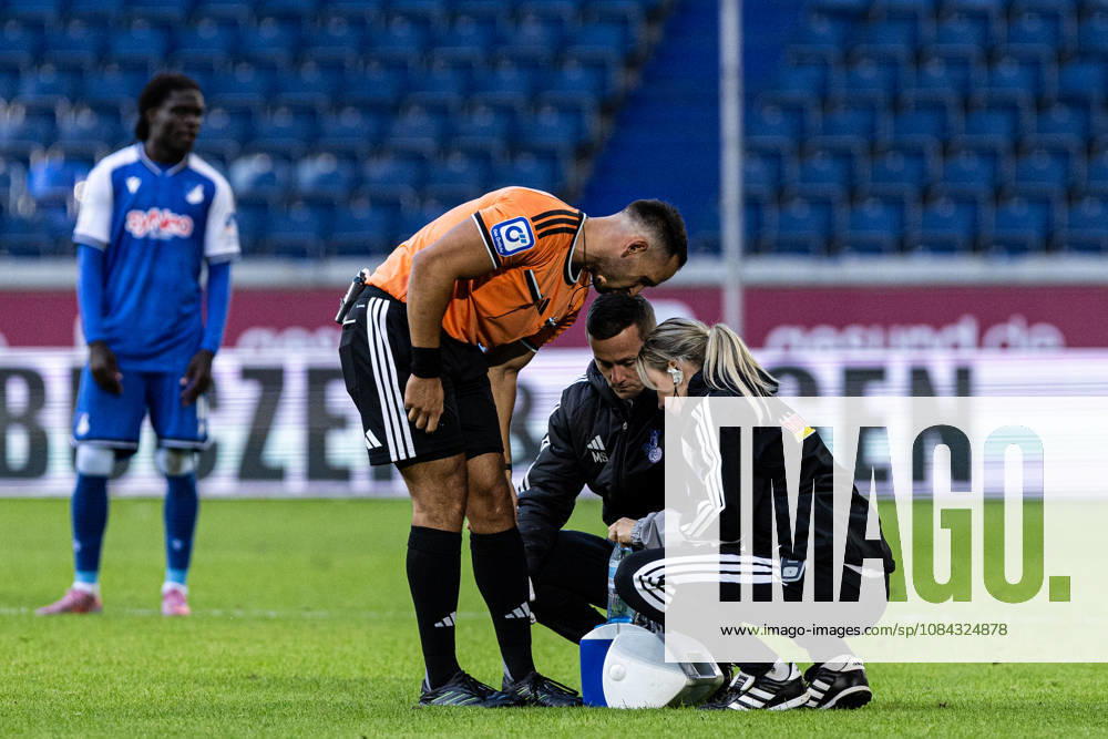 3rd Division: MSV Duisburg vs. TSG Hoffenheim II, October 10, 2026; Leonidas Exuzidis, the referee, receives medical attention; 3rd Division, Matchday 8: MSV Duisburg vs. TSG Hoffenheim II at Schauinsland Reisen Arena, Duisburg, October 10, 2026 DFB regulations prohibit any use of photographs as image sequences and or quasi-video