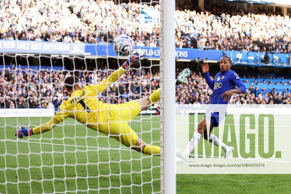 Chelsea gegen Bournemouth, 10. Oktober 2026, London, Premier League, Fußball: Chelsea gegen Bournemouth – Joao Pedro von Chelsea erzielt das vierte Tor. Foto: Jacques Feeney, Abseits, London, Großbritannien