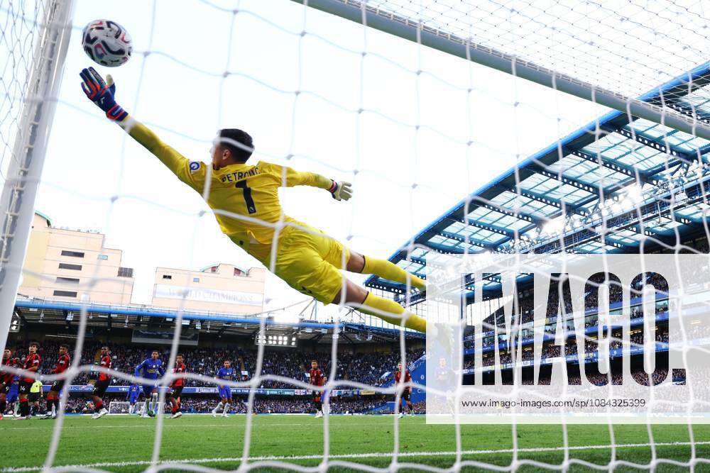Djordje Petrovic of AFC Bournemouth is beaten by the free kick of Jordan Henderson of Chelsea for the 5th goal Chelsea v Bournemouth, Premier League, Football, Stamford Bridge, London, UK - 10 Oct 2026London Stamford Bridge United Kingdom