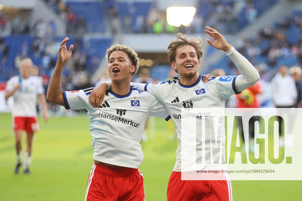 Soccer, Bundesliga 1, TSG 1899 Hoffenheim vs. Hamburger SV after the game, after the match Alexander Rossing Lelesiit, Hamburger SV; Yussuf Poulsen, Hamburger SV, thanks the fans; Sinsheim