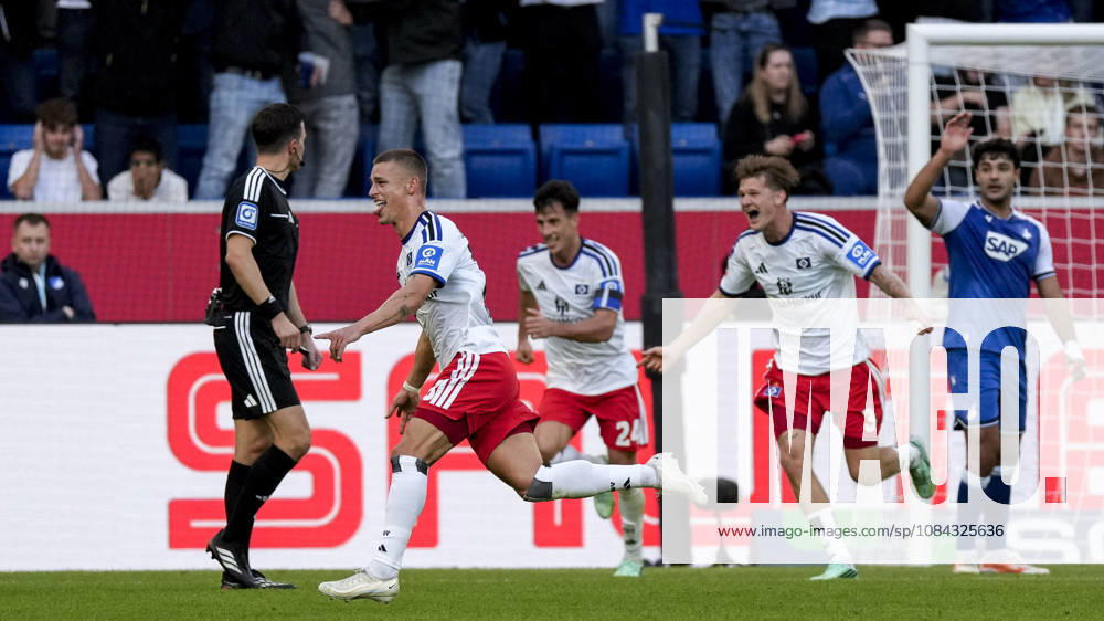From left: Goal scorer Miro Muheim (HSV), 28; Nicolas Capaldo (HSV), 24; David Möller Wolfe (HSV), 3; players from Hamburger SV (HSV) celebrate the goal that made the score 2–3, Celebration, goal celebration, scoring a goal, celebrate the goal, goal, celebration, celebrating the goal, joy, happiness, happy, optimistic, positive, game scene, highlight, action, 10 10 2026, Sinsheim, Germany, soccer, Bundesliga, TSG 1899 Hoffenheim vs. Hamburger SV, DFB and DFL regulations prohibit any use of photographs as image sequences and or quasi-video