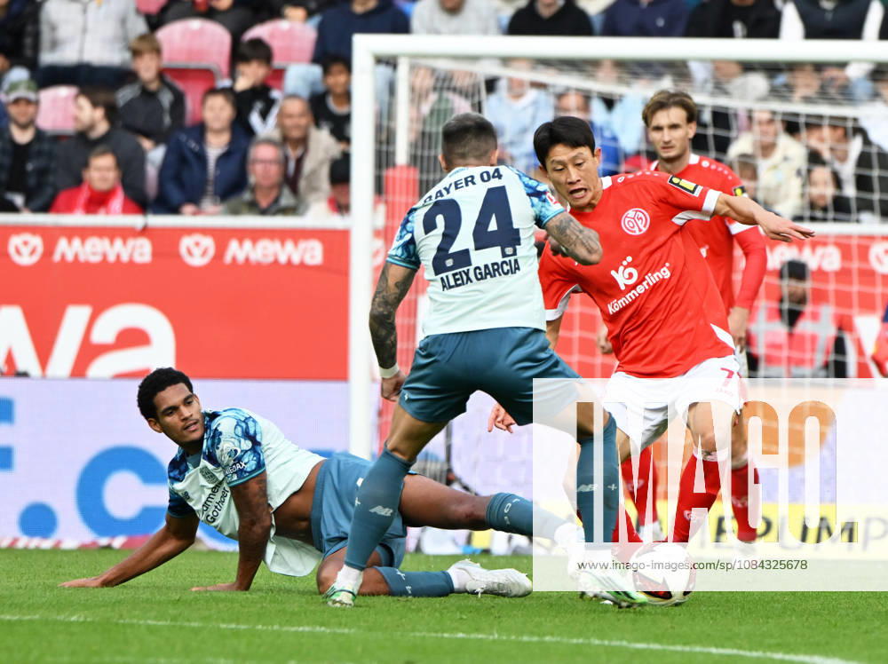 Soccer Bundesliga Season 2026–2027 Mewa Arena Mainz, October 10, 2026 1 FSV Mainz 05 (mz) vs. Bayer Leverkusen (lev) 3–4 ALEIX GARCIA Bayer Leverkusen, li Jae Sung LEE 1 FSV Mainz 05 DFL REGULATIONS PROHIBIT ANY USE OF PHOTOGRAPHS AS IMAGE SEQUENCES AND OR QUASI-VIDEO; ; NATIONAL AND INTERNATIONAL NEWS AGENCIES EXCLUDED. German Bundesliga 1 FSV Mainz 05