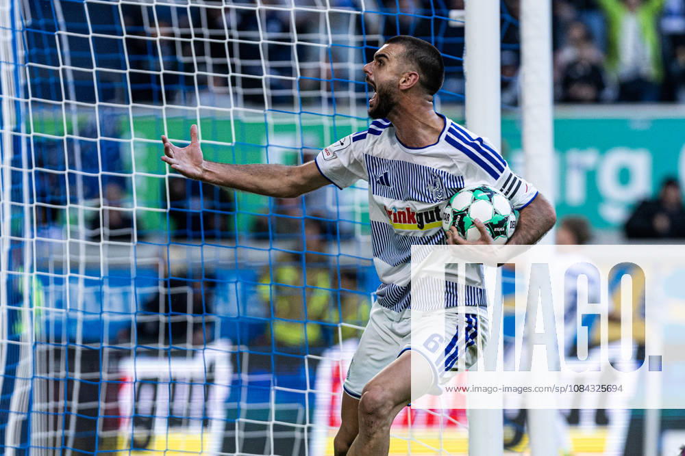 3rd Division: MSV Duisburg vs. TSG Hoffenheim II, October 10, 2026. MSV Duisburg celebrates the goal, 1 2 3rd Division, Matchday 8: MSV Duisburg vs. TSG Hoffenheim II at Schauinsland Reisen Arena, Duisburg, October 10, 2026. DFB regulations prohibit any use of photographs as image sequences and or quasi-video