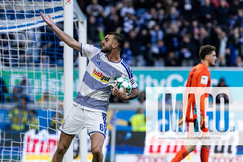 3rd Division: MSV Duisburg vs. TSG Hoffenheim II, October 10, 2026. MSV Duisburg celebrates the goal, 1 2 3rd Division, Matchday 8: MSV Duisburg vs. TSG Hoffenheim II at Schauinsland Reisen Arena, Duisburg, October 10, 2026. DFB regulations prohibit any use of photographs as image sequences and or quasi-video