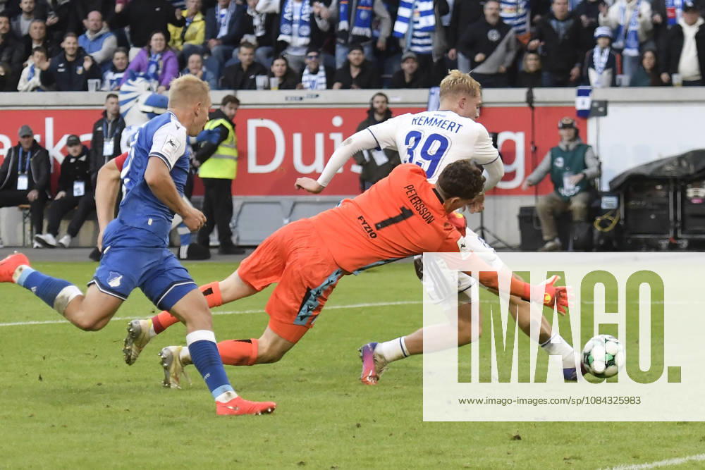 Peter Remmert (Duisburg 39) scores the goal to make it 3 2 10 10 2026 ¢ Soccer ¢ MSV Duisburg vs. TSG 1899 Hoffenheim II, Schauinsland Reisen Arena, Duisburg, DFB and DFL regulations prohibit any use of photographs as image sequences and or quasi-video