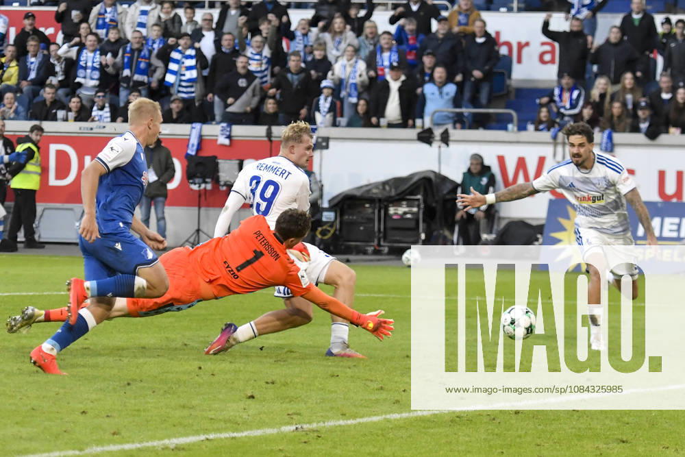 Peter Remmert (Duisburg 39) scores the goal to make it 3 2 10 10 2026 ¢ Soccer ¢ MSV Duisburg vs. TSG 1899 Hoffenheim II, Schauinsland Reisen Arena, Duisburg, DFB and DFL regulations prohibit any use of photographs as image sequences and or quasi-video