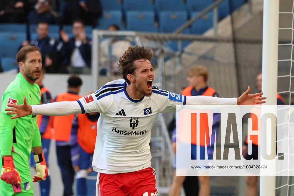 Soccer, Bundesliga 1, TSG 1899 Hoffenheim vs. Hamburger SV: Goal celebration after Otto Stange’s goal for Hamburger SV (2–2). Goal does not count. DFL and DFB regulations prohibit any use of photographs as image sequences and or quasi-videos.heim