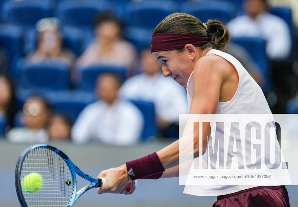 (261010) -- BEIJING, Oct. 10, 2026 -- Nikola Bartunkova of the Czech Republic hits a return during the women s singles semifinal match against Mirra Andreeva of Russia at 2026 China Open tennis tournament in Beijing, China, Oct. 10, 2026. ) (SP)CHINA-BEIJING-TENNIS-CHINA OPEN-WOMEN S SINGLES-SEMIFINAL (CN) SunxFei