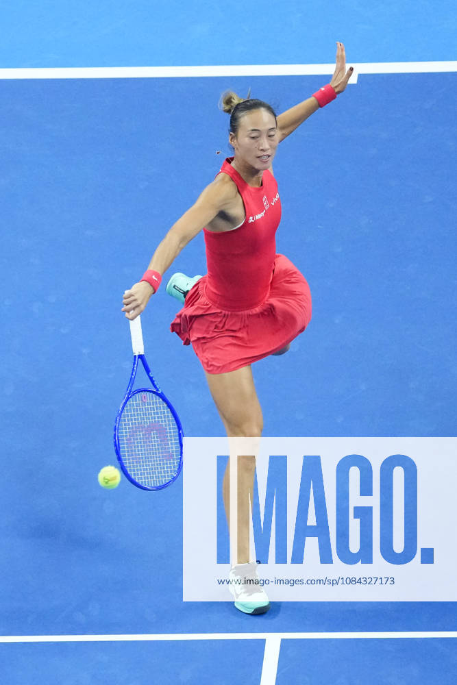 (261010) -- BEIJING, Oct. 10, 2026 -- Zheng Qinwen hits a return during the women s singles semifinal between Zheng Qinwen of China and Elise Mertens of Belgium at 2026 China Open tennis tournament in Beijing, China, Oct. 10, 2026. ) (SP)CHINA-BEIJING-TENNIS-CHINA OPEN-WOMEN S SINGLES-SEMIFINAL (CN) JuxHuanzong