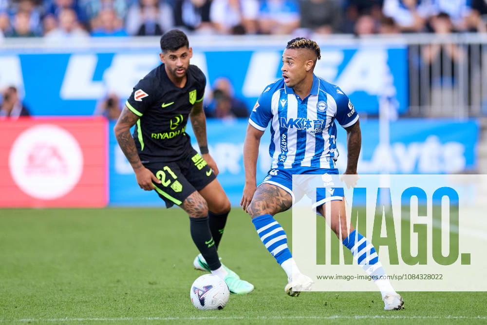 Mariano Diaz Mejia of Deportivo Alaves competes for the ball with Cristian Cuti Romero of Atletico de Madrid during the LaLiga EA Sports match between Deportivo Alaves and Atletico de Madrid at Mendizorrotza on October 10, 2026, in Vitoria, Spain. Vitoria Spain - ZUMAa181 20261010_zaa_a181_055