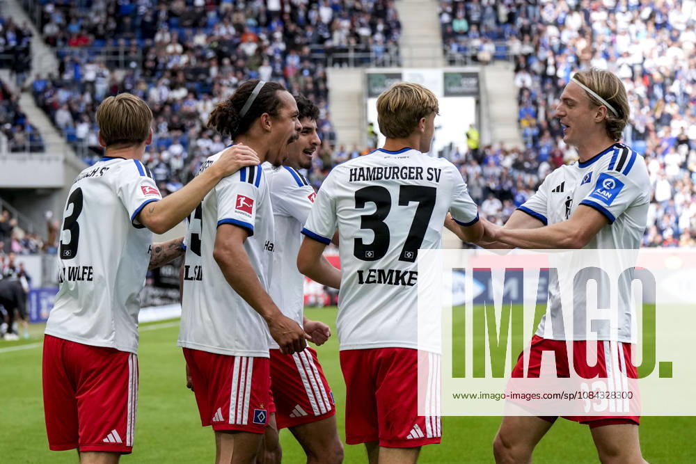 From left: David Möller Wolfe (HSV), 3; goal scorer Yussuf Poulsen (HSV), 15; Martin Adeline (HSV), 5, Louis Lemke (HSV), 37, Sebastiaan Bornauw (HSV), 33, players from Hamburger SV (HSV) celebrating the 0–1 goal, celebration, goal celebration, goal scored, celebrating the goal, goal, celebration, celebrating the goal, joy, happiness, happy, optimistic, positive, game scene, highlight, action, 10 10 2026, Sinsheim, Germany, soccer, Bundesliga, TSG 1899 Hoffenheim vs. Hamburger SV, DFB and DFL regulations prohibit any use of photographs as image sequences and or quasi-video