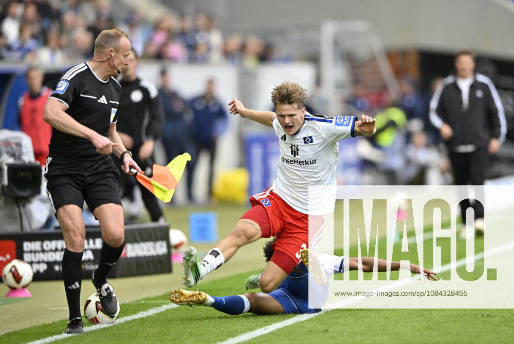 Tackle, Action: Bernardo (TSG 1899 Hoffenheim) 13 vs. David Moeller Wolfe (Hamburger SV HSV) 03 Assistant Referee (Linesman) TSG 1899 Hoffenheim vs. Hamburger SV HSV 10 10 2026 DFL regulations prohibit any use of PHOTOGRAPHS AS IMAGE SEQUENCES AND OR QUASI-VIDEO TSG 1899 Hoffenheim vs. Hamburger SV HSV