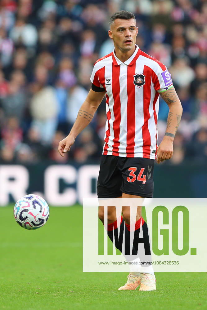 SUNDERLAND, ENGLAND, OCTOBER 10: Granit Xhaka of Sunderland AFC on the ball during a Premier League 2026-27 match between Sunderland AFC and Brighton & Hove Albion at the Stadium of Light on October 10, 2026 in Sunderland, England. (Photo by Zach Forster Sports Press Photo)