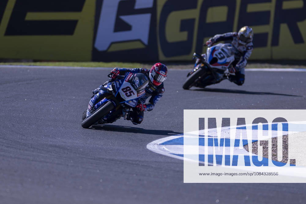 ESTORIL, PORTUGAL - OCTOBER 10: Twan Smits of Netherlands and Motoxracing WorldSBK Team competes during Race 1 during day two of the World Superbikes Estoril Round at Circuito Estoril on October 10, 2026 in Estoril, Portugal. Cascais Portugal - ZUMAl192 20261010_zsp_l192_011