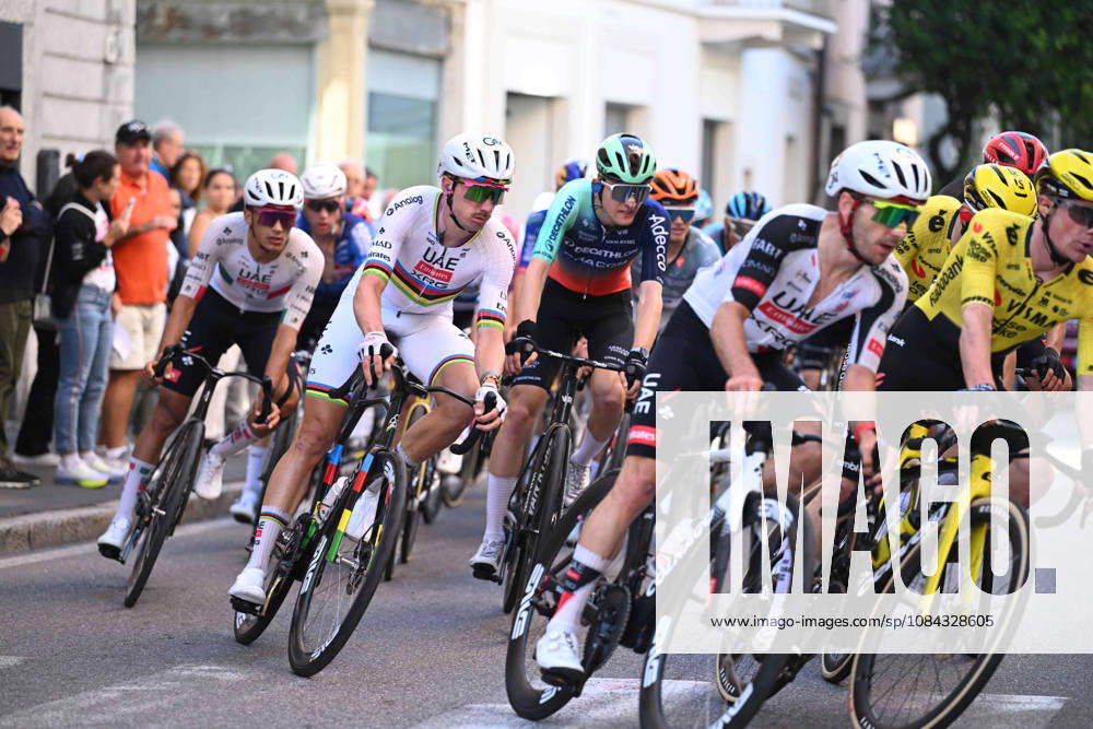 Giro Di Lombardia; 2026, Uae Emirates - Xrg; 2026, Decathlon - Cma Cgm; Yates, Adam; Mcnulty, Brandon; Seixas, Paul; Como;