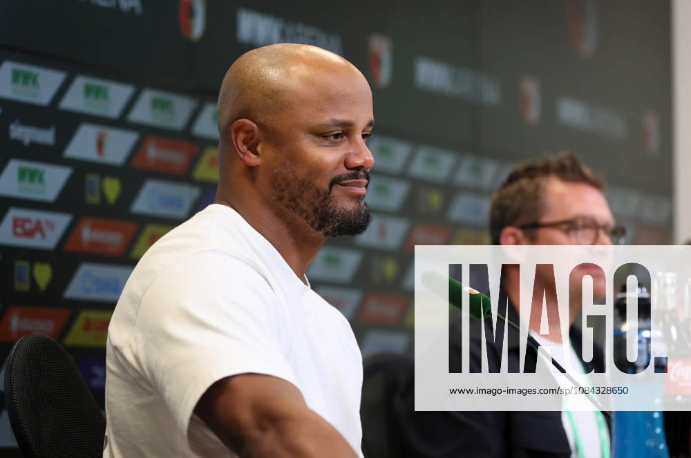 Soccer, Men s, 2026–2027 Season, FC Augsburg vs. FC Bayern Munich, Bundesliga, WWK Arena. Vincent Kompany, FC Bayern Munich coach, at the postgame press conference; headshot, portrait. DFL and DFB regulations prohibit any use of photographs as image sequences and or quasi-video.
