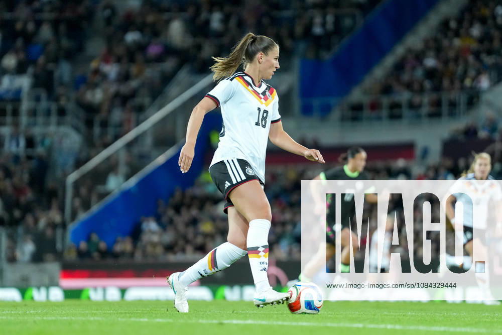 Melissa Kössler Melissa Koessler German Women s National Team, 18 on the Ball, Germany, soccer, international match, friendly match, exhibition match, 2026 2027, Germany vs. Australia, October 9, 2026, BBBank Wildpark, Karlsruhe, Karlsruhe, BBBank Wildpark, Baden-Württemberg, Germany