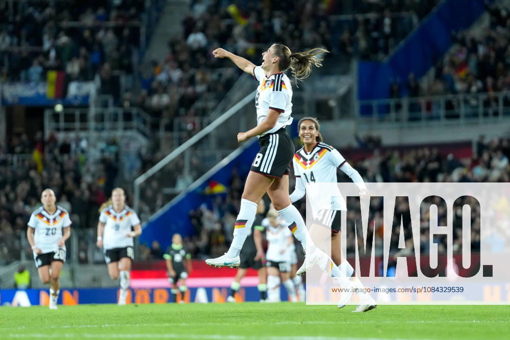 Cora Zicai, Germany Women s National Team, 14, Melissa Kössler Melissa Koessler Germany Women s National Team, 18 Goal celebration, Emotions, Shot on goal, Finish, Goal scored, Goal, Hit, Germany, Soccer, International match, Friendly match, Exhibition match, 2026 2027, Germany vs. Australia, October 9, 2026, BBBank Wildpark, Karlsruhe, Baden-Württemberg, Germany