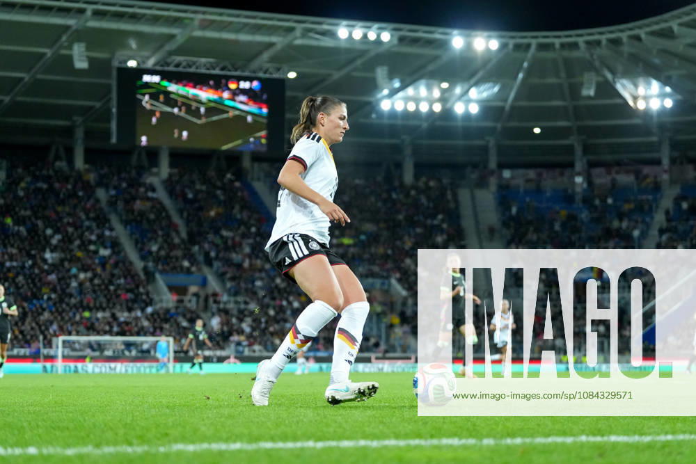 Melissa Kössler Melissa Koessler German Women s National Team, 18 on the Ball, Germany, soccer, international match, friendly match, exhibition match, 2026 2027, Germany vs. Australia, October 9, 2026, BBBank Wildpark, Karlsruhe, Karlsruhe, BBBank Wildpark, Baden-Württemberg, Germany