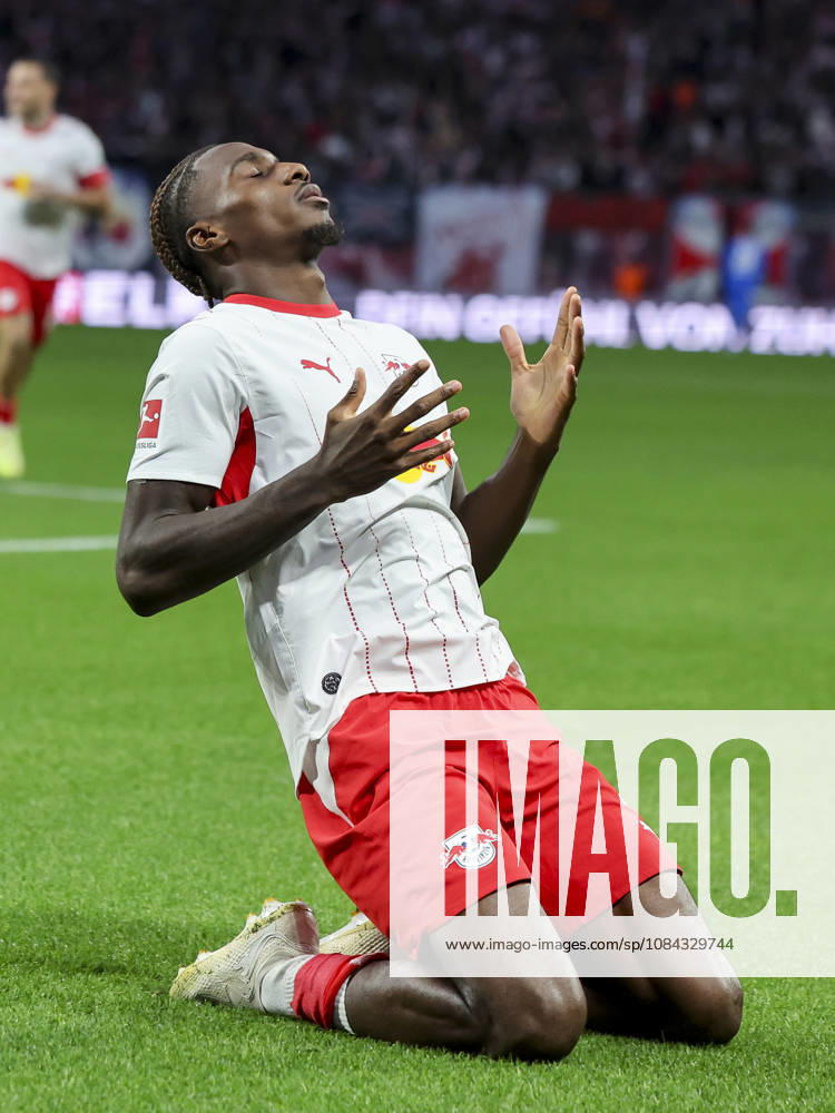 Ezechiel Banzuzi of RB Leipzig celebrates his goal to make it 1–0 during the Bundesliga match between RB Leipzig and Eintracht Frankfurt, Red Bull Arena on October 10, 2026, in Leipzig, Germany. Photo by Marco Steinbrenner, DeFodi Images. Ezechiel Banzuzi of RB Leipzig celebrates after scoring his team’s first goal during the Bundesliga match between RB Leipzig and Eintracht Frankfurt at Red Bull Arena on October 10, 2026 in Leipzig, Germany. Photo by Marco Steinbrenner, DeFodi Images. DFB and DFL regulations prohibit any use of photographs as image sequences and or quasi-video. Photo by Marco Steinbrenner, DeFodi Images.