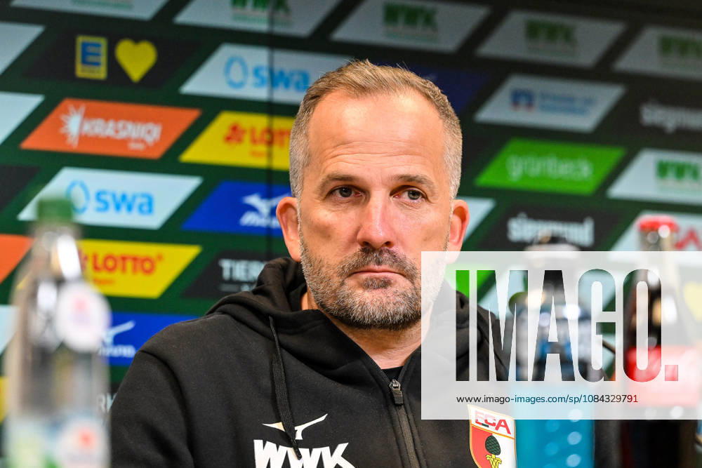 GER, Soccer, Men s, Bundesliga 1, Matchday 5, FC Augsburg vs. FC Bayern Munich, Manuel Baum (FC Augsburg), Post-match press conference, Augsburg WWK Arena, Bayern, Germany