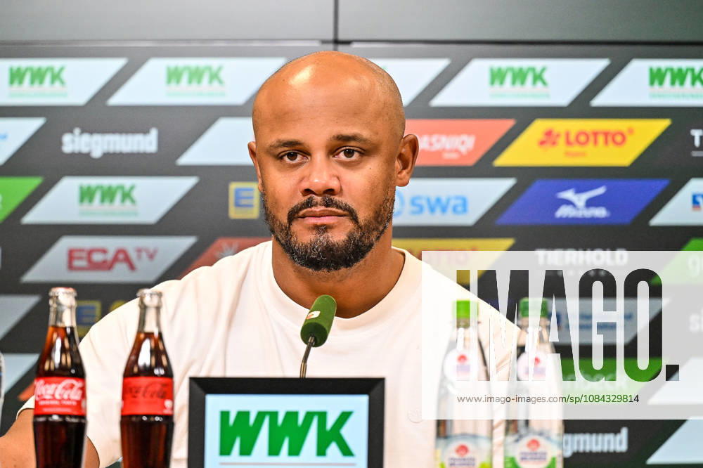 Germany, Soccer, Men s, Bundesliga 1, Matchday 5, FC Augsburg vs. FC Bayern Munich, Vincent Kompany (Bayern Munich), Post-match press conference, Augsburg WWK Arena, Bayern, Germany